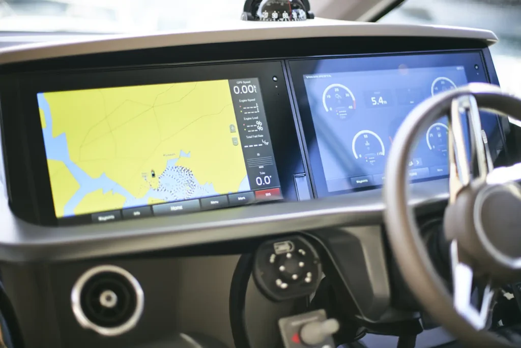 f45-interior-helm-detail-rovere-oak-satin