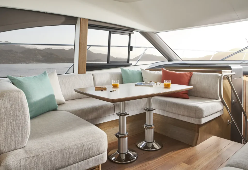 f45-interior-saloon-seating-rovere-oak-satin