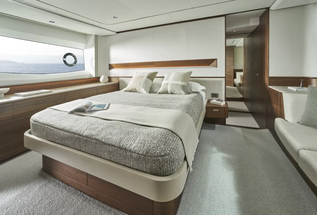 f65-owners-stateroom-2022