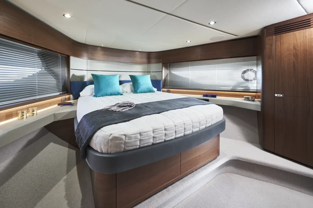 s62-interior-forward-guest-cabin
