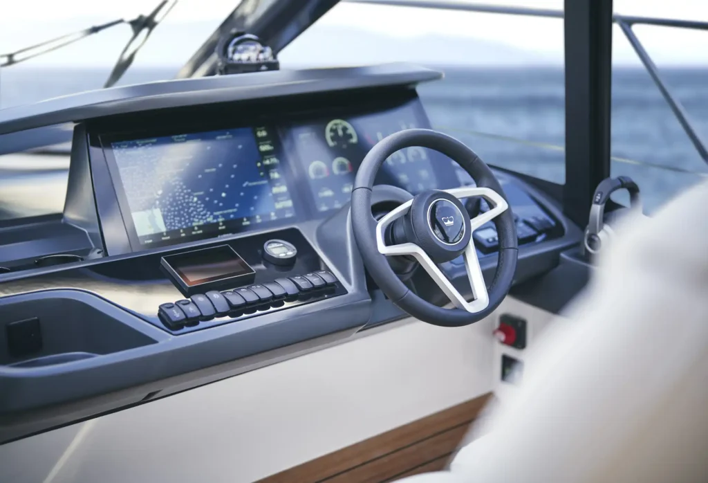 v50-open-interior-helm-2-2022