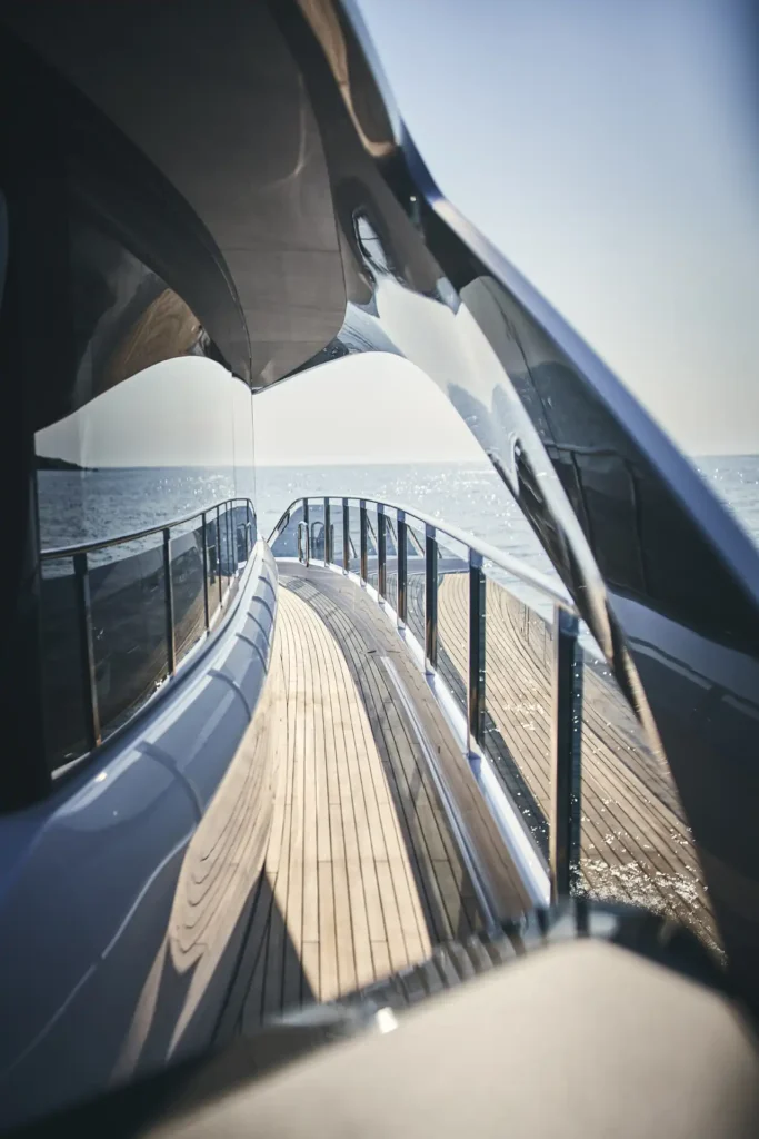 x95-slot-2-interior-exterior-detail-8