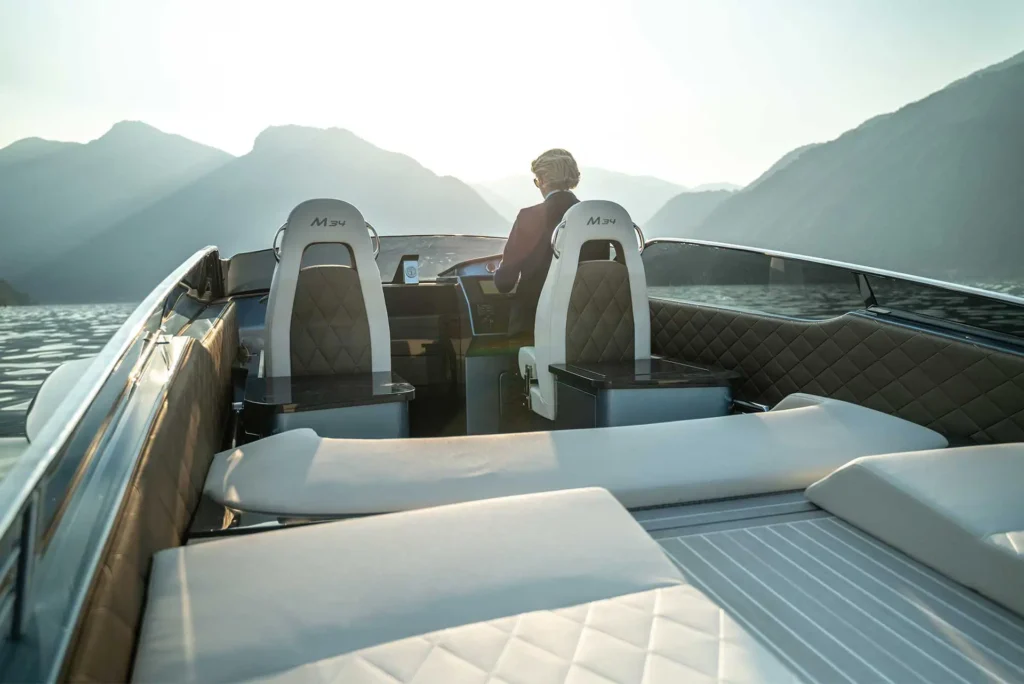 Mostes-M34-back-front