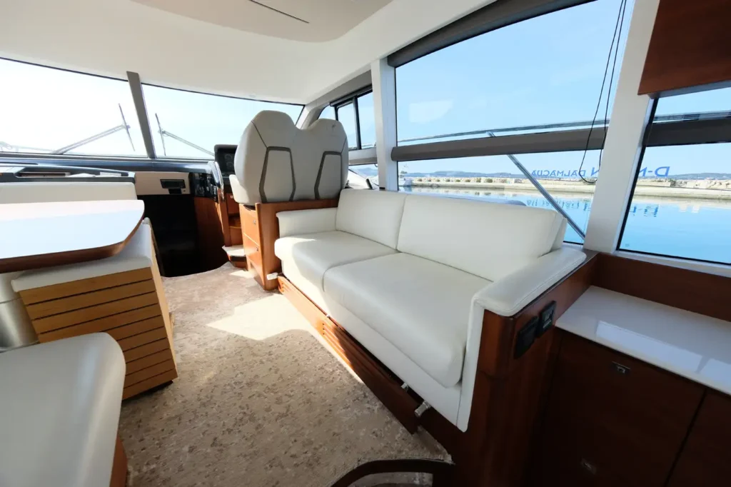 Princess_yachts_F50_interior_06