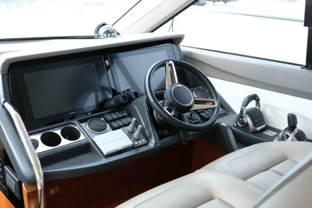 Princess_yachts_F50_interior_12