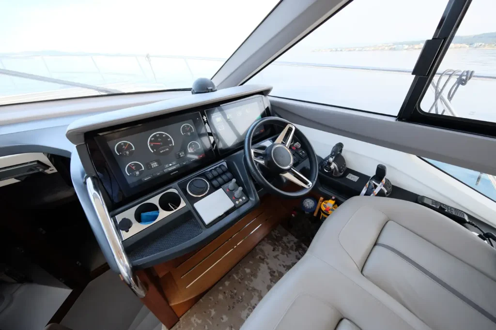 Princess_yachts_F50_interior_13