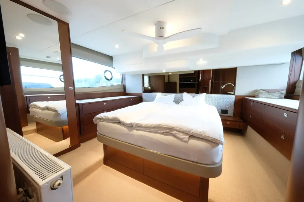 Princess_yachts_F50_interior_16