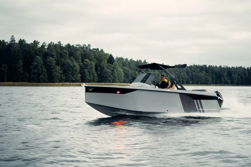 Avcon-Yacht_Veloce-V750-ext_20