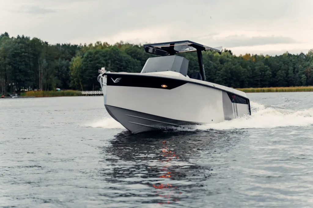 Avcon-Yacht_Veloce-V750-ext_39